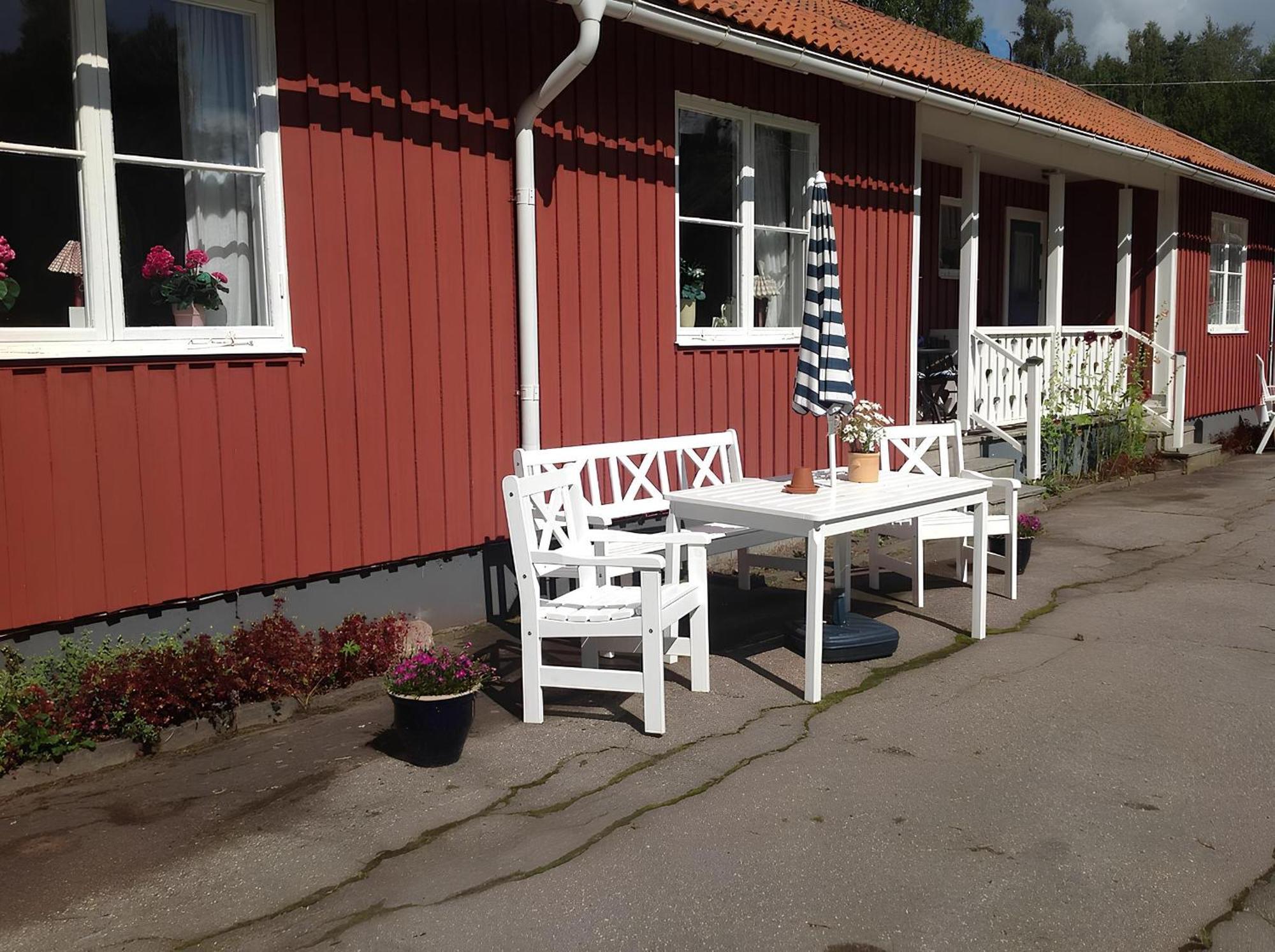 Klaraborg - Rum Och Koek I Borgvik Exterior foto